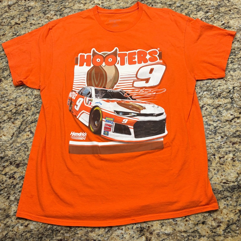 NASCAR Chase Elliott Hooters Hendrick Motorsports Orange Graphic T-Shirt XL v